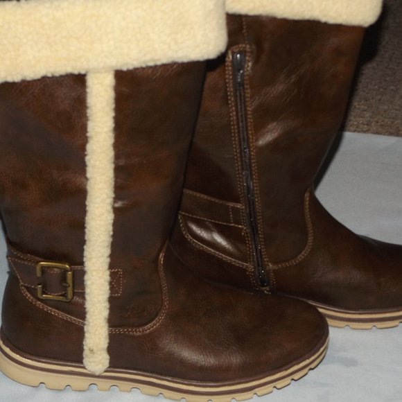 Cliffs by White Mountain Women Boots - Picture 1 of 3